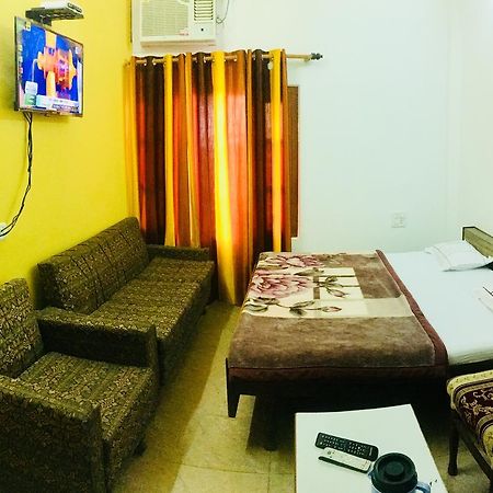 Hotel Heritage Sanyam Nahan Exterior photo