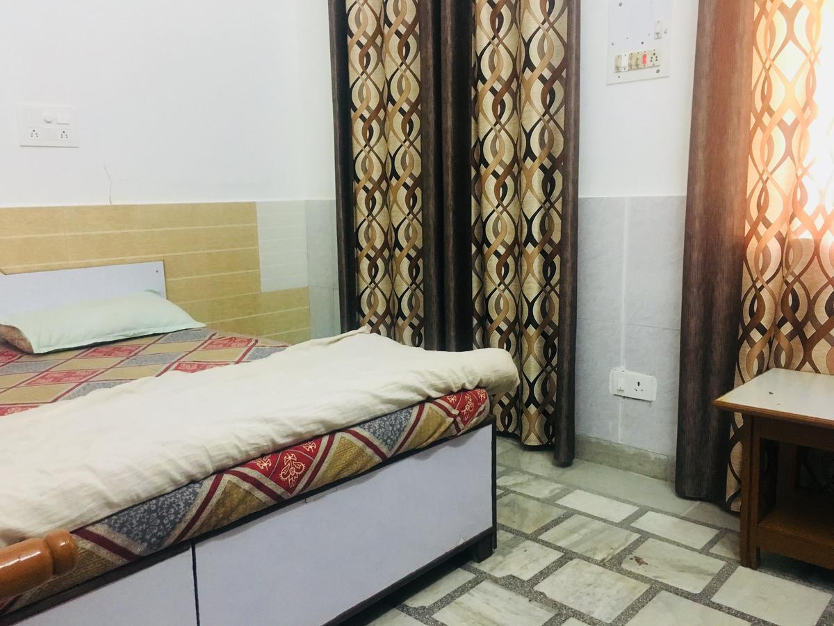 Hotel Heritage Sanyam Nahan Exterior photo
